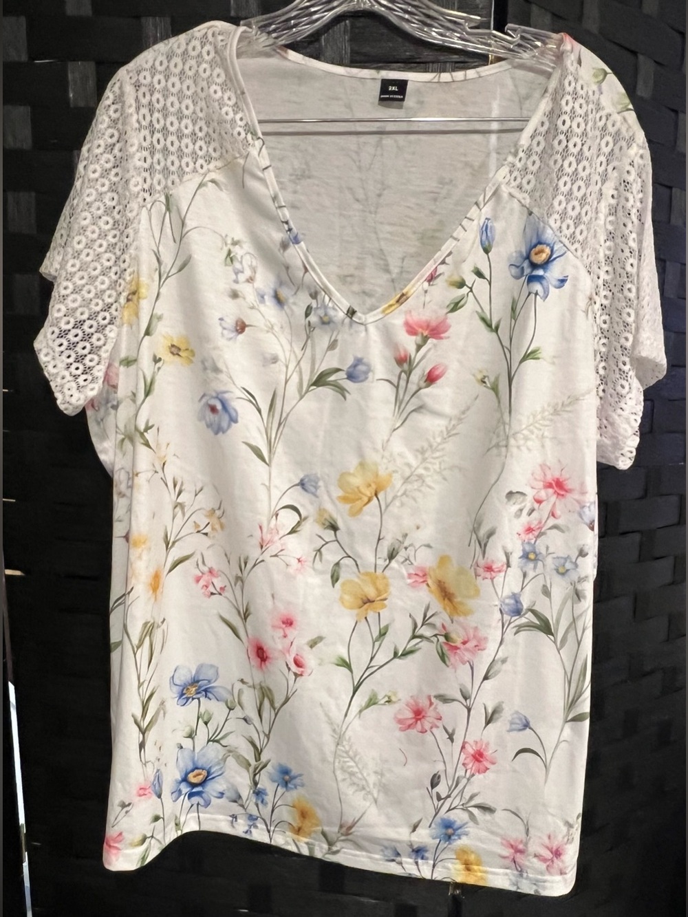 SHEIN White V-Neck Floral Tee with Lace Sleeves